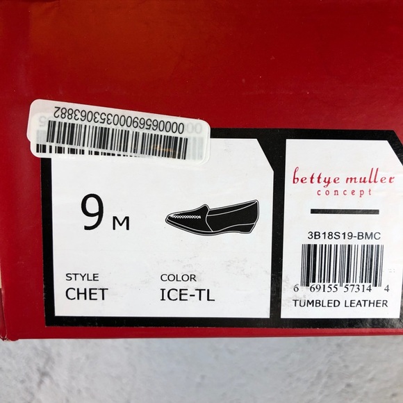 100% Leather Bettye Muller Chet Pointed Toe Loafer - Picture 11 of 11